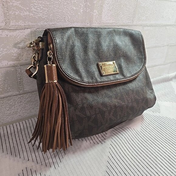 Michael Kors Signature Fold over Brown Leather Shoulder Bag Handbag w/ Tassell - Picture 12 of 13